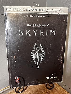 Bild des Verkufers fr Skyrim: The Elder Scrolls V. zum Verkauf von Chamblin Bookmine