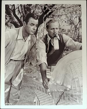 Imagen del vendedor de The Tunnel of Love 8 x 10 Still 1958 Richard Widmark, Gig Young and Baby! a la venta por AcornBooksNH