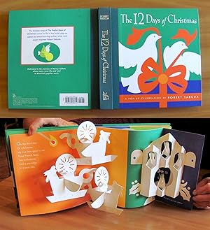 Image du vendeur pour THE 12 DAYS OF CHRISTMAS, I ed. 1996 - A POP-UP Celebration by SABAUDA mis en vente par L'Angolo del Collezionista di B. Pileri