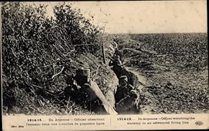 Ansichtskarte / Postkarte En Argonne, Offizier, der den Feind in einem Frontgraben beobachtet, I WK