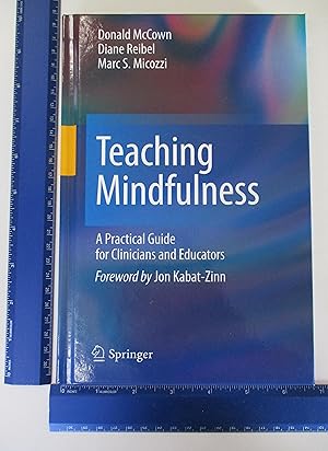 Image du vendeur pour Teaching Mindfulness (Analysis) mis en vente par Coas Books