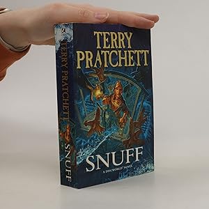 Immagine del venditore per Snuff : a Discworld novel venduto da Bookbot