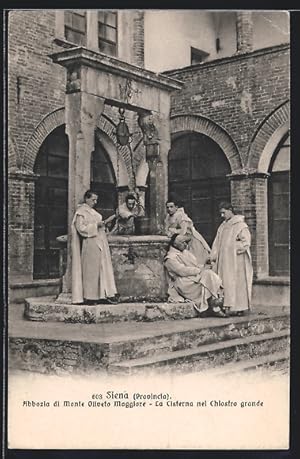 Cartolina Siena, Abbazia di Monte Oliveto Maggiore, La Cisterna nel Chiostro grande