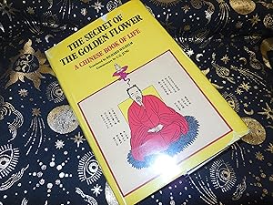 Imagen del vendedor de The Secret of the Golden Flower: A Chinese Book of Life a la venta por Veronica's Books