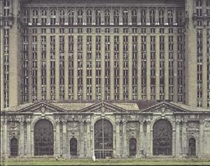 Immagine del venditore per The Ruins of Detroit, with essays by Robert Polidori and Thomas J. Sugrue. venduto da Rnnells Antikvariat AB