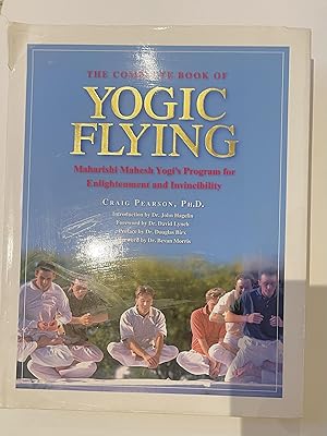 Bild des Verkufers fr The Complete Book of Yogic Flying zum Verkauf von Enlightened Pages