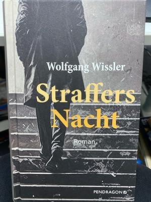 Bild des Verkufers fr Straffers Nacht. In der Nacht sind die Schatten der Vergangenheit unsichtbar +++ Unter Hitler war Erich Straffer ein skrupelloser SS-General. 20 Jahre spter streift er als Nachtwchter durch finstere Fabrikhallen. Wirtschaftswunder und Wiederaufstieg sind ihm suspekt. Viele alte Nazis machen in der jungen Bundesrepublik Karriere, haben wichtige Posten. Straffer nicht, er wartet auf seine Bestrafung. Dass sie nicht kommt, irritiert und zerrttet ihn zugleich. Nach all den einsamen Nchten wird ein junger Mann aus Tel Aviv sein neuer Kollege. Ein Jude, der in Deutschland den Mrder seines Onkels sucht. Straffer erkennt: Das kann kein Zufall sein. Ist nun die Zeit der Abrechnung gekommen? zum Verkauf von bookmarathon