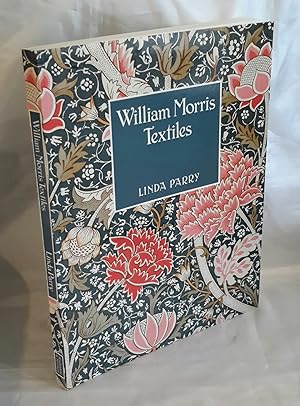 Immagine del venditore per William Morris Textiles. venduto da Addyman Books