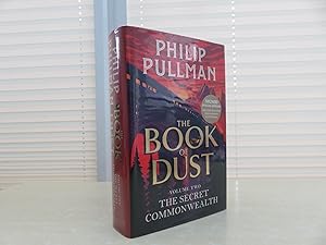 Imagen del vendedor de The Secret Commonwealth: The Book of Dust Volume Two: From the world of Philip Pullman's His Dark Materials - now a major BBC series (The book of dust, 2) a la venta por IJ Kent