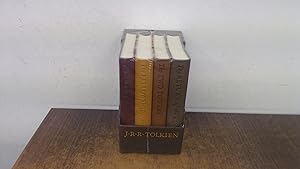 Immagine del venditore per The Hobbit and the Lord of the Rings: Deluxe Pocket Box - Paperback NEW venduto da BoundlessBookstore