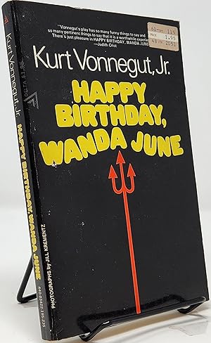 Imagen del vendedor de Happy Birthday Wanda June a la venta por The Next Chapter LI