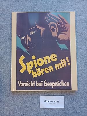 Imagen del vendedor de Politische Plakate : 1914 - 1945. Bilderhefte des Museums fr Kunst und Gewerbe, Hamburg 22. a la venta por Druckwaren Antiquariat