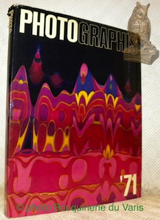 Seller image for Photo Graphis'71. International Annual of Advertising Photography. Internationales Jahrbuch der Werbephotographie. Rpertoire international de la photographie publicitaire. for sale by Bouquinerie du Varis