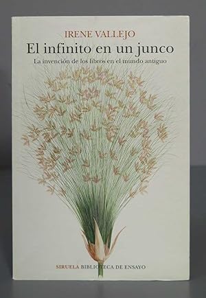 Imagen del vendedor de El infinito en un junco. Irene Vallejo a la venta por EL DESVAN ANTIGEDADES