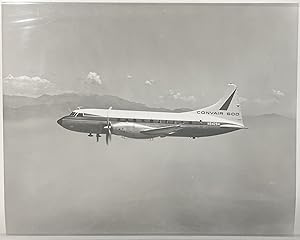 Imagen del vendedor de Circa 1960 Glossy Black and White Press Photo of a Convair 600 Jet in Flight a la venta por 32.1  Rare Books + Ephemera, IOBA, ESA