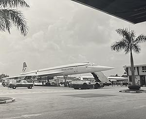1974 Black and White Glossy Press Photo of the British Airways Concorde Jet in Singapore