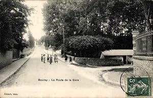 Ansichtskarte / Postkarte Bouray Essonne, La Route de la Gare