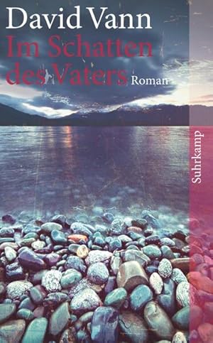 Image du vendeur pour Im Schatten des Vaters: Roman (suhrkamp taschenbuch) mis en vente par Gerald Wollermann