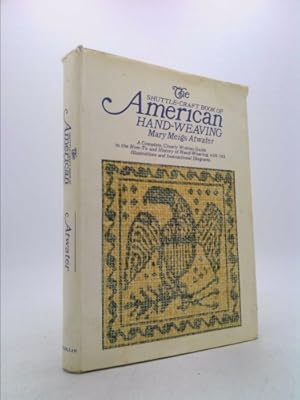 Bild des Verkufers fr Shuttle-Craft Book of American Hand-Weaving zum Verkauf von ThriftBooksVintage