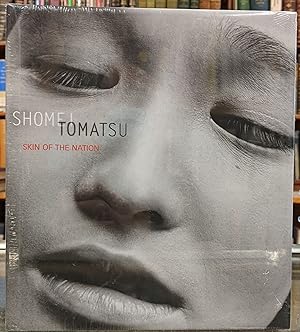 Bild des Verkufers fr Shomei Tomatsu: Skin of the Nation zum Verkauf von Moe's Books