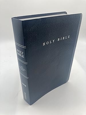 Seller image for NIV Holy Bible Giant Print Reference Edition, Navy Leather-Look for sale by thebookforest.com
