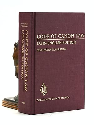 Image du vendeur pour Code of Canon Law: Latin-English Edition, New English Translation (English and Latin Edition) mis en vente par Arches Bookhouse