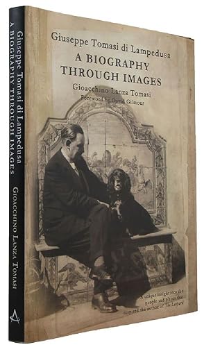 Imagen del vendedor de GIUSEPPE TOMASI DE LAMPEDUSA: a biography through images a la venta por Kay Craddock - Antiquarian Bookseller