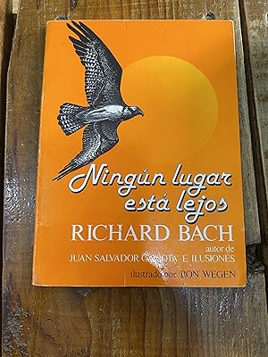 Seller image for Ningun lugar esta lejos/ There's No Such Place As Far Away (Spanish Edition) for sale by Trfico de Libros Lavapies