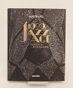 1920s Jazz Age. Fashion & Photographs.