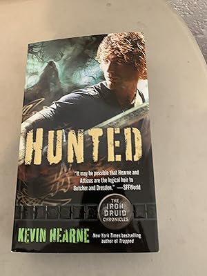 Hunted (Iron Druid Chronicles) ** Signed**