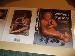 Bild des Verkufers fr Women Potters: Transforming Traditions -by Moira Vincentelli / Rutgers University Press (includes: Europe, Africa, Asia, Oceania, Native American, Caribbean & African-American Peoples, Mexico & Central America, South America, etc) zum Verkauf von Leonard Shoup