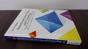 Imagen del vendedor de Intentional Interviewing and Counseling: Facilitating Client Development in a Multicultural Society a la venta por BoundlessBookstore