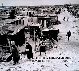 Imagen del vendedor de Life in the Liberated Zone a la venta por Klondyke