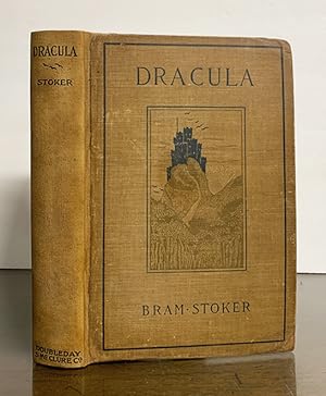 Immagine del venditore per Dracula venduto da Scott Emerson Books, ABAA