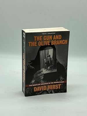Immagine del venditore per The Gun and the Olive Branch The Roots of Violence in the Middle East venduto da True Oak Books