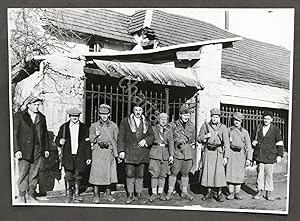 Seller image for Fotografia Esercito Liberazione Jugoslavia Partigiani in Croazia - Dicembre 1941 for sale by Chartaland