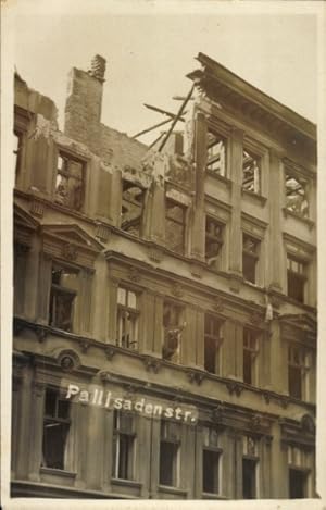Foto Ansichtskarte / Postkarte Berlin Friedrichshain, Revolution, zerstörtes Haus in der Palisade...