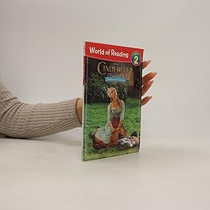 Bild des Verkufers fr World of Reading: Cinderella Kindness and Courage zum Verkauf von Bookbot