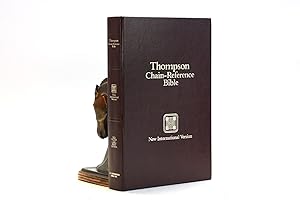 Immagine del venditore per Thompson Chain-Reference Bible: New International Version [LARGE PRINT NIV] venduto da Arches Bookhouse