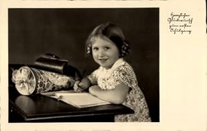 Ansichtskarte / Postkarte Glückwunsch Einschulung, Mädchen am Pult mit Zuckertüte - PH 654