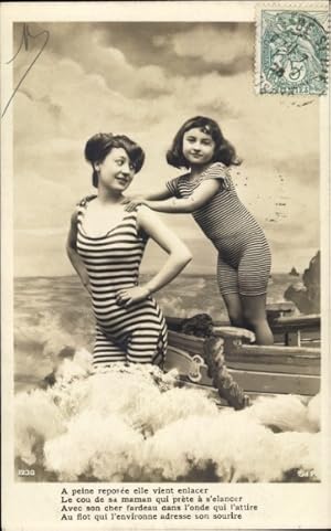 Ansichtskarte / Postkarte Frau und Kind in Badeanzügen