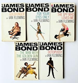 Bild des Verkufers fr Ian Fleming's James Bond novels, the complete Pan paperback 'Models' series. Comprising: Casino Royale, Live and Let Die, Moonraker, Diamonds Are Forever, From Russia With Love, Dr. No, Goldfinger, For Your Eyes Only (short stories inc. From A View To A Kill, Quantum of Solace),The Spy Who loved Me, The Man with the Golden Gun, Octopussy and The Living Daylights (short stories) zum Verkauf von Adrian Harrington Ltd, PBFA, ABA, ILAB