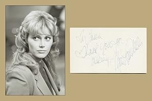 Bild des Verkufers fr Mary Louise Weller - Rare signed card + Photo - 1987 zum Verkauf von PhP Autographs