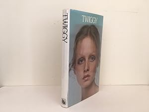 Immagine del venditore per Twiggy. An Autobiography venduto da Quinto Bookshop