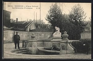Carte postale Vanves, Place Fabret, La Nouvelle Fontaine