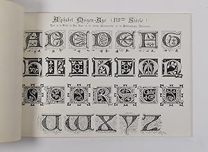 Alphabets de Style Renaissance Moyen-Age.