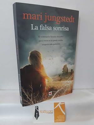 Seller image for LA FALSA SONRISA for sale by Librera Kattigara