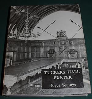 Immagine del venditore per Tuckers Hall Exeter. The History of a Provincial City Company Through Five Centuries venduto da Fountain Books (Steve Moody)