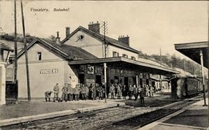 Ansichtskarte / Postkarte Vouziers Ardennes, Bahnhof