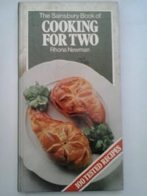 Bild des Verkufers fr Cooking for Two (Sainsbury Cookbook Series) zum Verkauf von WeBuyBooks